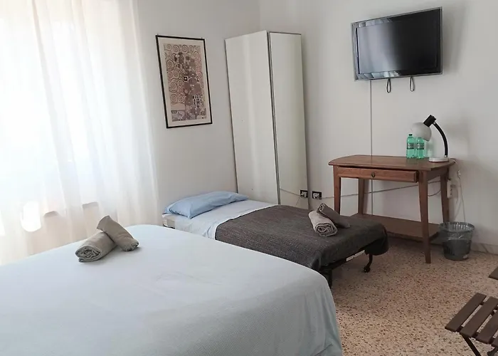 Bed & Breakfast Bed Bike Breakfast Al Centro Di 4*